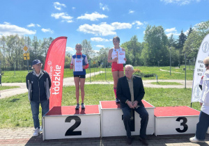 Ola z klasy piątej na drugim miejscu podium