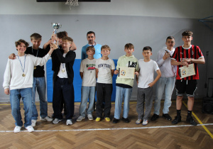 puchar dla chłopców za osiągnięcia sportowe