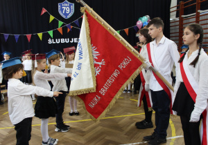 Ślubowanie przedstawicieli klas